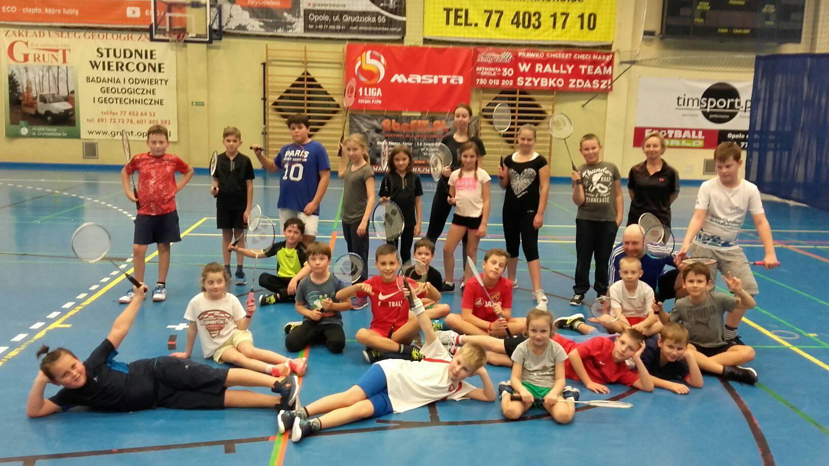 treningi badmintona dla dzieci i młodzieży